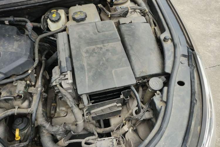 Used Buick LaCrosse 2012 2.4L SIDI Luxury Edition Engine Bay Left