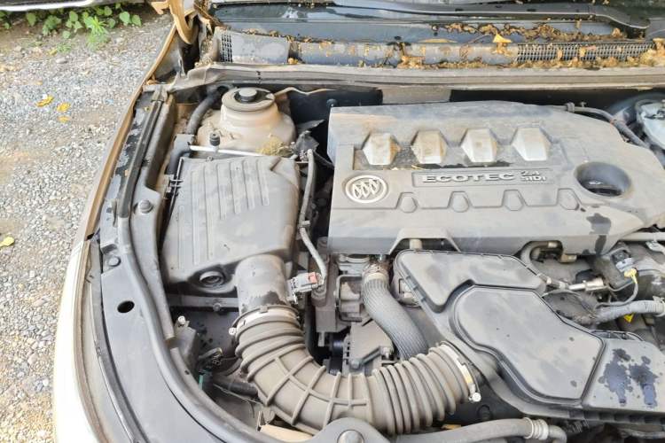 Used Buick LaCrosse 2012 2.4L SIDI Haoya Edition Engine Bay Right