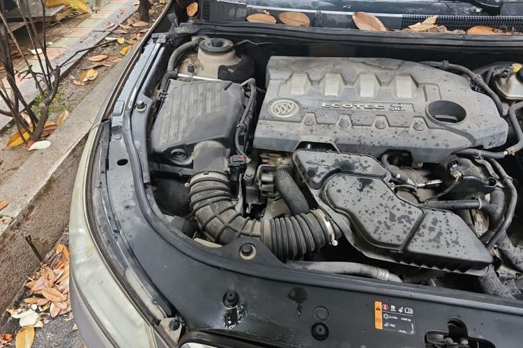Used Buick LaCrosse 2012 2.4L SIDI Haoya Edition Engine Bay Right