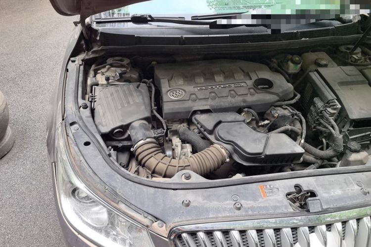 Used Buick LaCrosse 2012 2.4L SIDI Luxury Edition Engine Bay Right