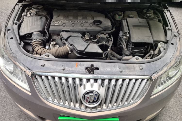 Used Buick LaCrosse 2012 2.4L SIDI Luxury Edition Engine Bay