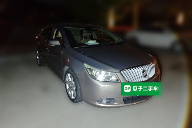 Used Buick LaCrosse 2012 2.4L SIDI Luxury Edition Front Right 45 Deg