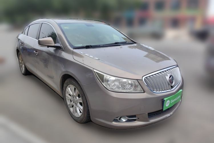 Used Buick LaCrosse 2012 2.4L SIDI Elegant Edition Front Right 45 Deg