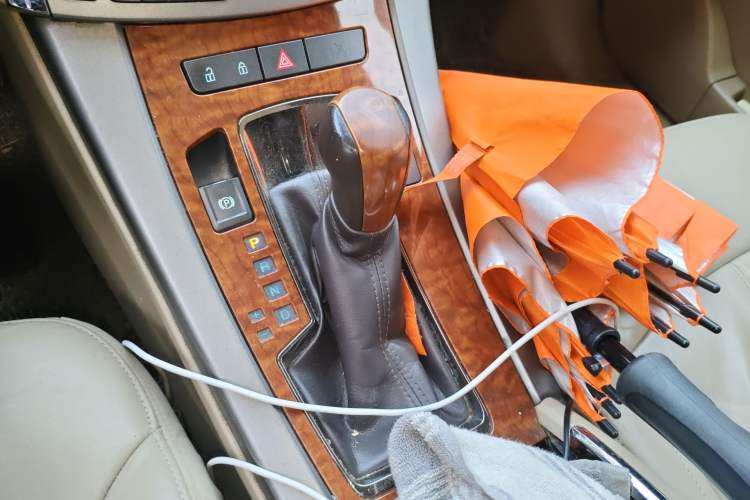 Used Buick LaCrosse 2012 2.4L SIDI Elegant Edition Gear Lever