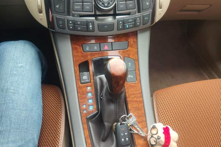 Used Buick LaCrosse 2012 2.4L SIDI Haoya Edition Gear Lever
