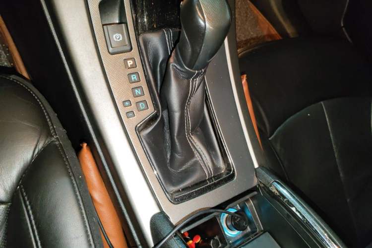 Used Buick LaCrosse 2012 2.0T Haoya Edition Gear Lever