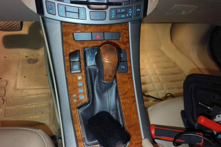 Used Buick LaCrosse 2012 2.4L SIDI Haoya Edition Gear Lever