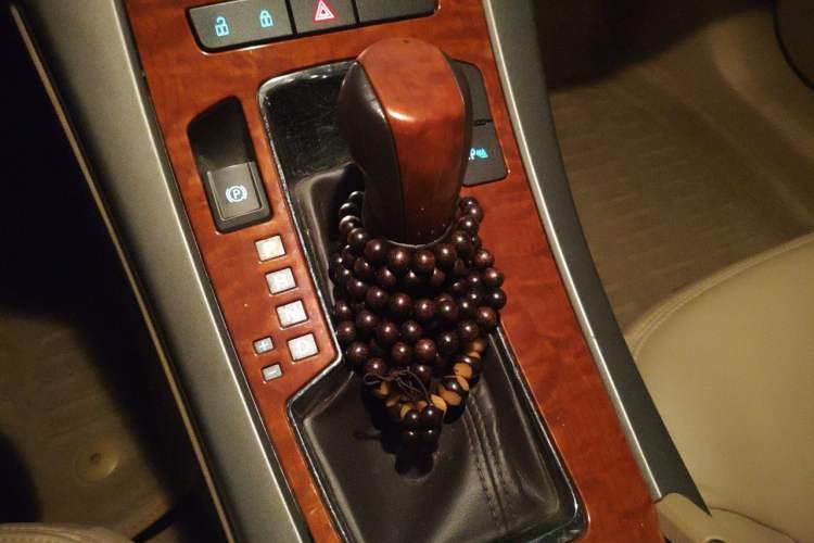 Used Buick LaCrosse 2012 2.4L SIDI Elegant Edition Gear Lever