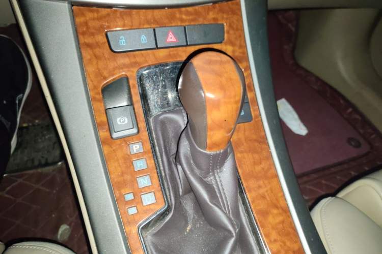 Used Buick LaCrosse 2012 3.0L Flagship Edition Gear Lever