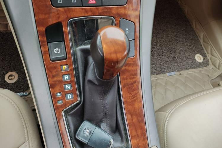 Used Buick LaCrosse 2012 2.4L SIDI Haoya Edition Gear Lever