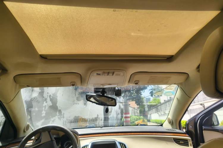 Used Buick LaCrosse 2012 2.4L SIDI Elegant Edition Headliner
