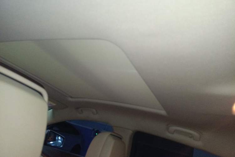 Used Buick LaCrosse 2012 2.4L SIDI Luxury Edition Headliner