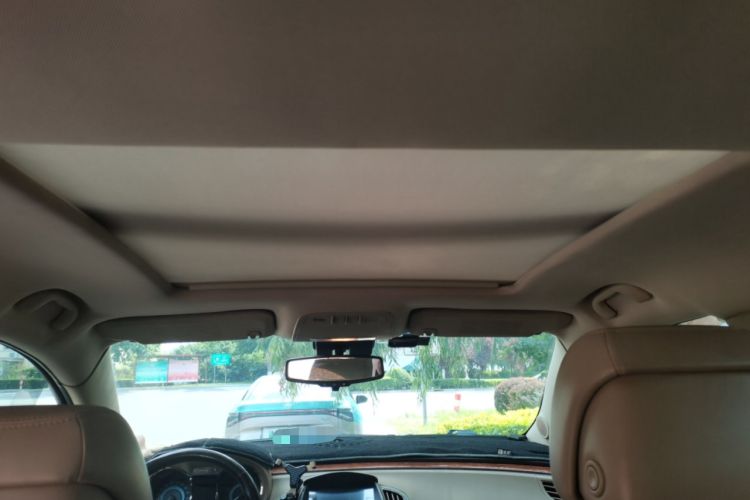 Used Buick LaCrosse 2012 2.4L SIDI Elegant Edition Headliner