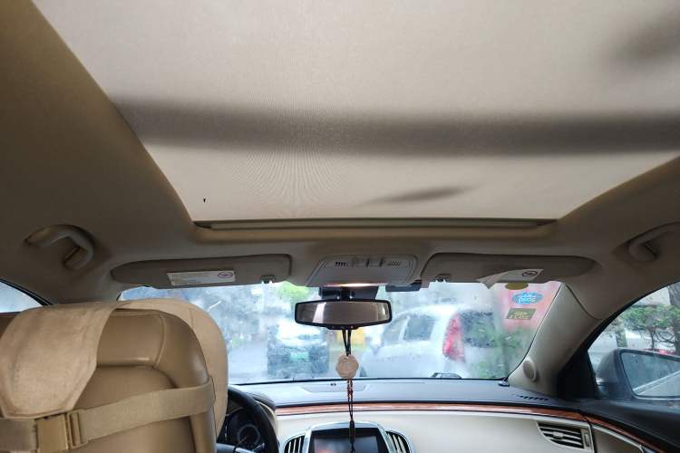 Used Buick LaCrosse 2012 2.4L SIDI Haoya Edition Headliner