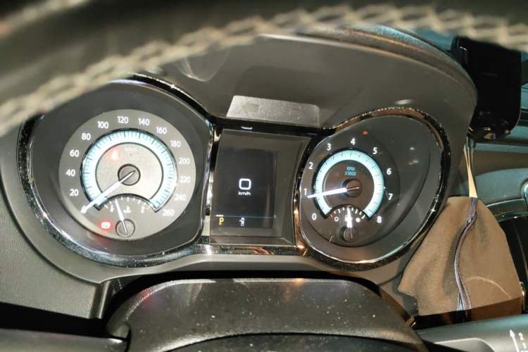 Used Buick LaCrosse 2012 2.0T Haoya Edition Instrument Cluster