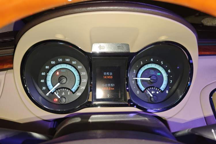 Used Buick LaCrosse 2012 2.4L SIDI Luxury Edition Instrument Cluster