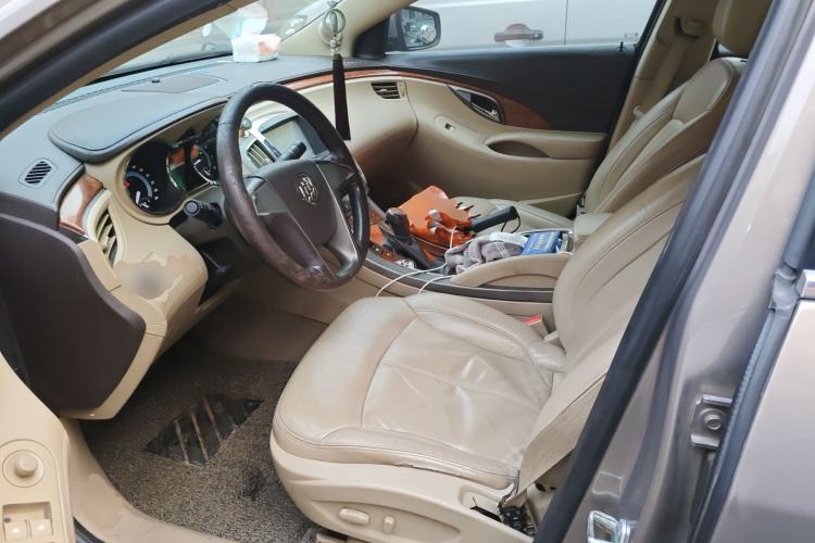 Used Buick LaCrosse 2012 2.4L SIDI Elegant Edition Left Front Seat