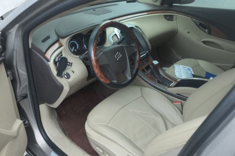 Used Buick LaCrosse 2012 eAssist 2.4L Elegance Edition Left Front Seat