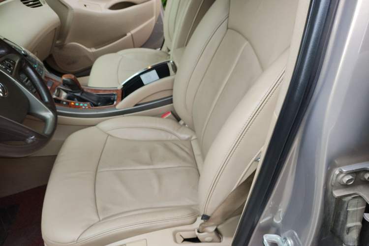 Used Buick LaCrosse 2012 2.4L SIDI Luxury Edition Left Front Seat