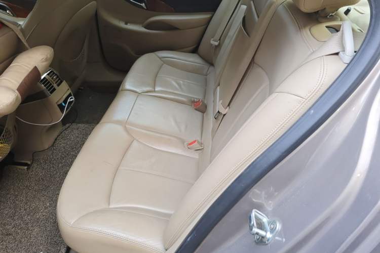 Used Buick LaCrosse 2012 2.4L SIDI Elegant Edition Left Rear Seat