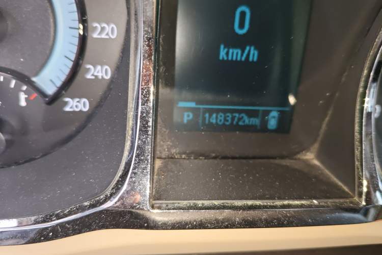 Used Buick LaCrosse 2012 2.4L SIDI Elegant Edition Odometer Close Up