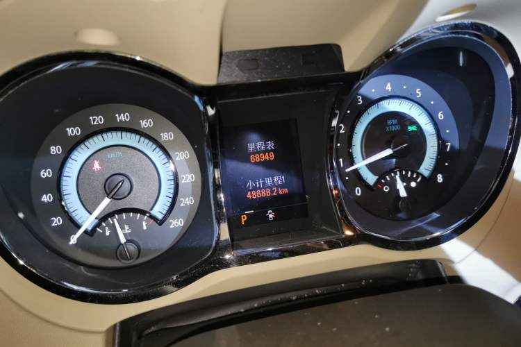 Used Buick LaCrosse 2012 2.4L SIDI Haoya Edition Odometer Close Up