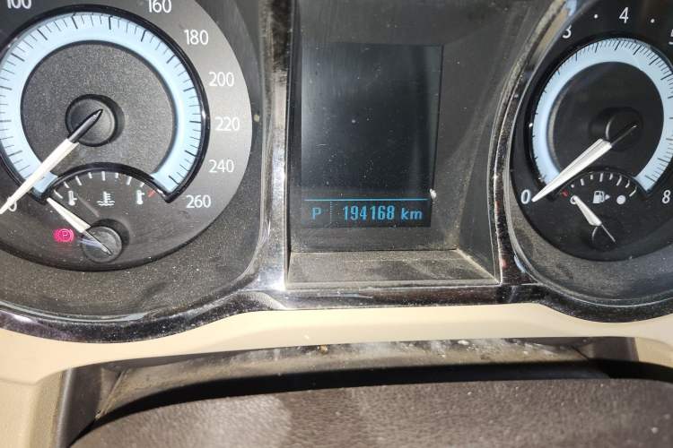 Used Buick LaCrosse 2012 2.4L SIDI Haoya Edition Odometer Close Up