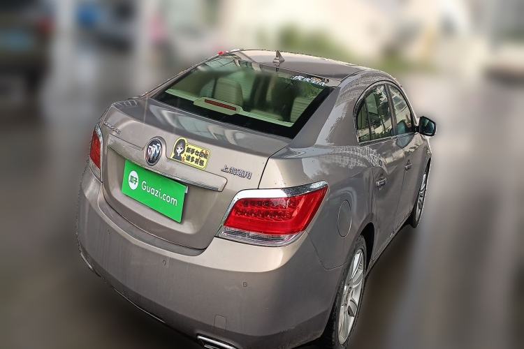 Used Buick LaCrosse 2012 2.4L SIDI Luxury Edition Rear Right 45 Deg