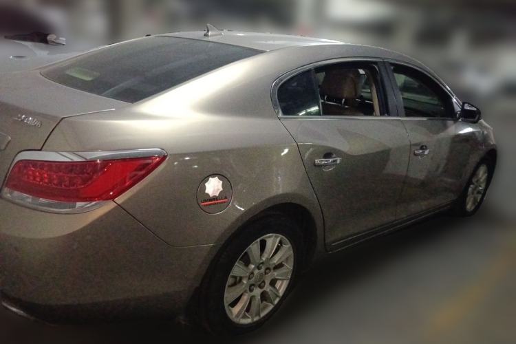 Used Buick LaCrosse 2012 2.4L SIDI Elegant Edition Rear Right 45 Deg