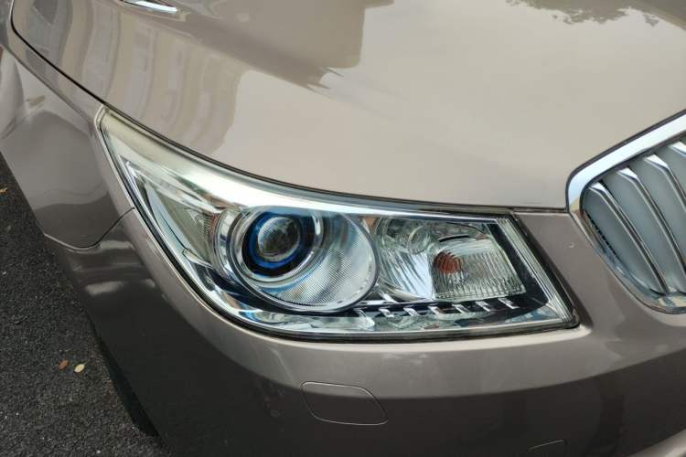 Used Buick LaCrosse 2012 2.4L SIDI Haoya Edition Right Front Headlight