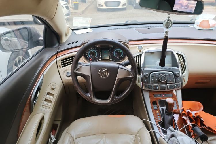 Used Buick LaCrosse 2012 2.4L SIDI Elegant Edition Steering Wheel