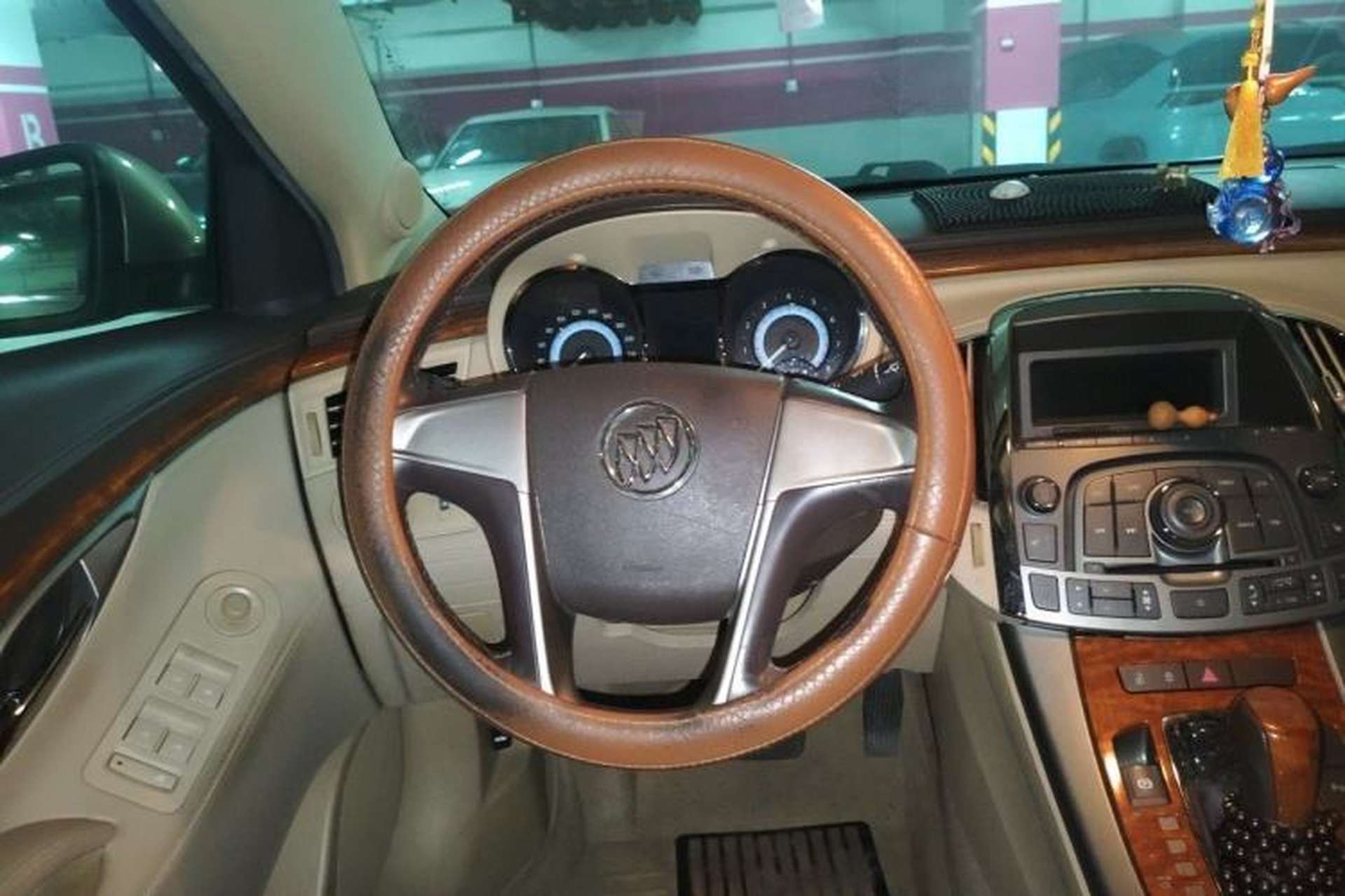 Used Buick LaCrosse 2012 2.4L SIDI Elegant Edition Steering Wheel