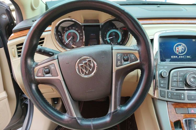 Used Buick LaCrosse 2012 2.4L SIDI Luxury Edition Steering Wheel