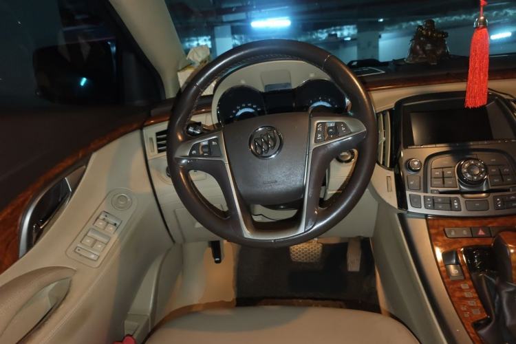 Used Buick LaCrosse 2012 2.4L SIDI Haoya Edition Steering Wheel