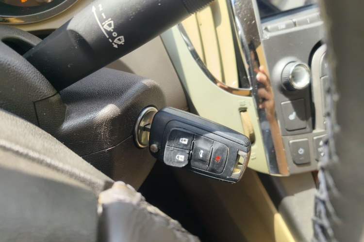 Used Buick LaCrosse 2012 2.4L SIDI Elegant Edition Vehicle Key