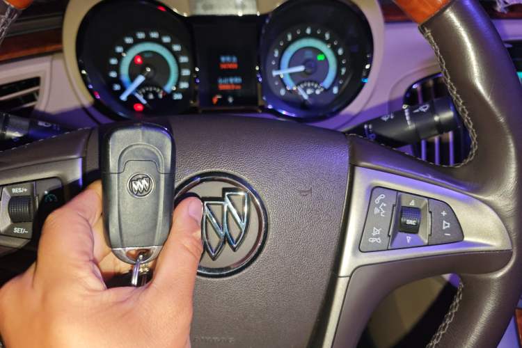 Used Buick LaCrosse 2012 2.4L SIDI Luxury Edition Vehicle Key