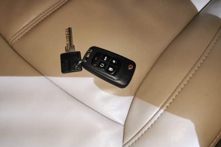 Used Buick LaCrosse 2012 2.4L SIDI Haoya Edition Vehicle Key