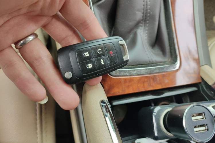 Used Buick LaCrosse 2012 2.4L SIDI Haoya Edition Vehicle Key