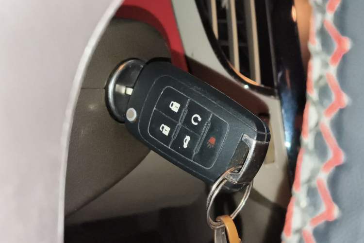 Used Buick LaCrosse 2012 2.4L SIDI Comfort Edition Vehicle Key