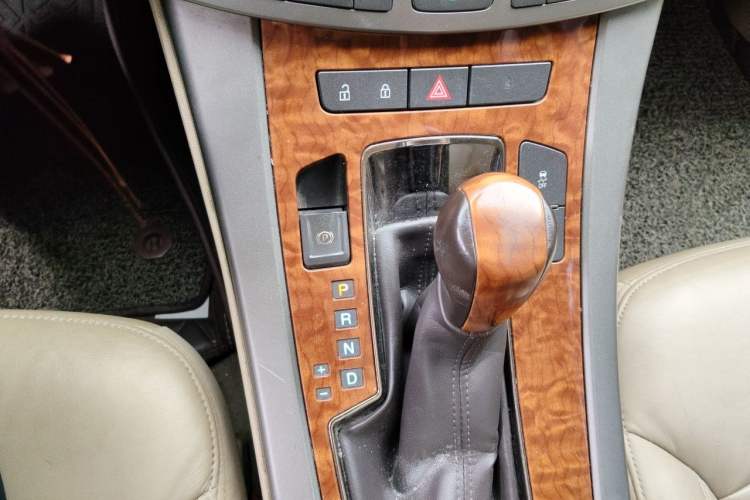 Used Buick LaCrosse 2012 2.4L SIDI Haoya Edition Gear Lever