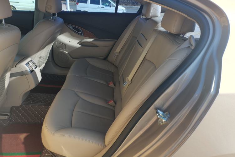 Used Buick LaCrosse 2012 2.4L SIDI Elegant Edition Interior 1