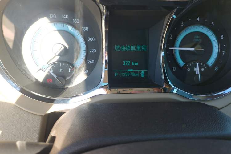Used Buick LaCrosse 2012 2.4L SIDI Elegant Edition Odometer Close Up