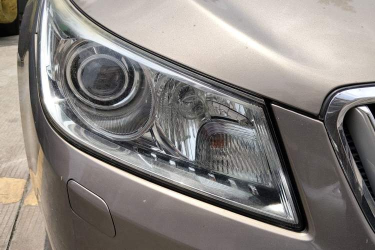 Used Buick LaCrosse 2012 2.4L SIDI Haoya Edition Right Front Headlight