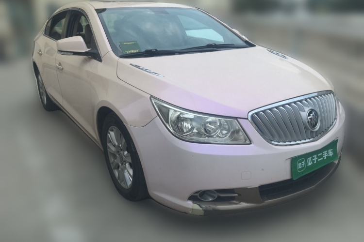 Used Buick LaCrosse 2012 2.4L SIDI Elegant Edition Front Right 45 Deg
