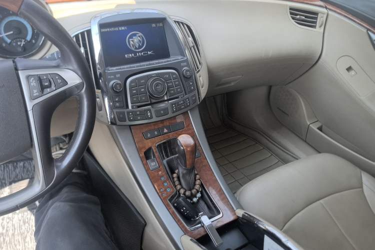 Used Buick LaCrosse 2012 2.4L SIDI Haoya Edition Audio And AC Panel