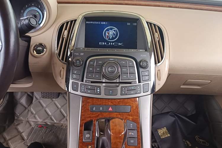 Used Buick LaCrosse 2012 2.4L SIDI Luxury Edition Audio And AC Panel