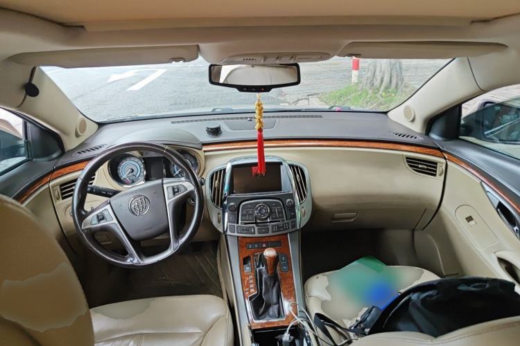 Used Buick LaCrosse 2012 2.4L SIDI Haoya Edition Center Console