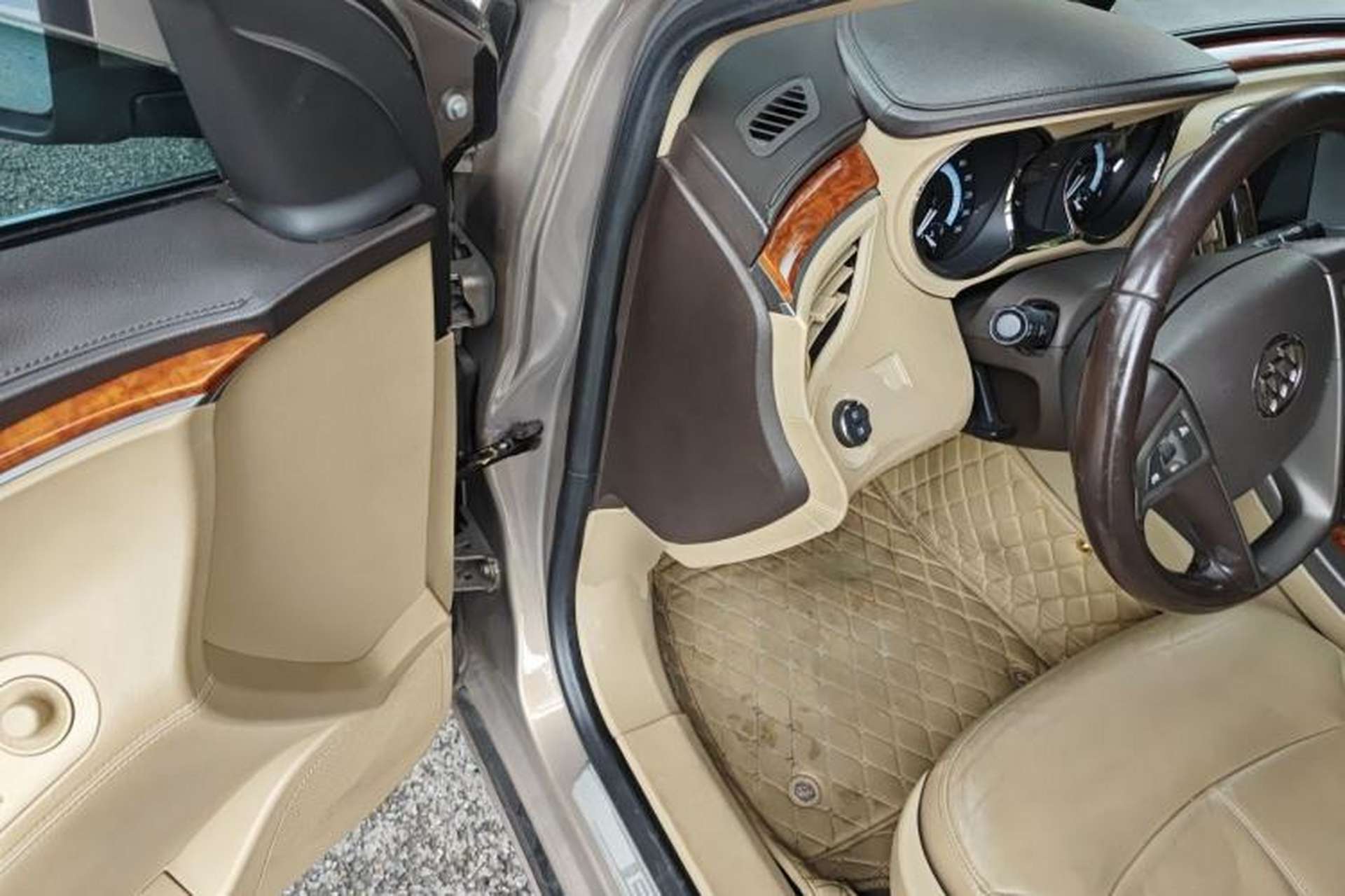 Used Buick LaCrosse 2012 2.4L SIDI Haoya Edition Driver Seat