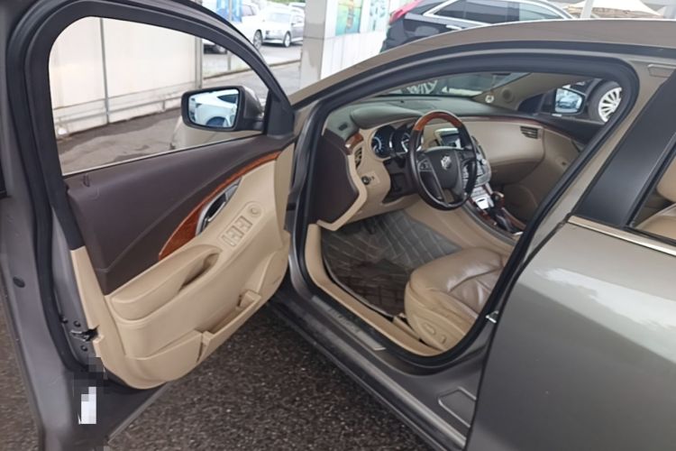 Used Buick LaCrosse 2012 2.4L SIDI Luxury Edition Driver Seat