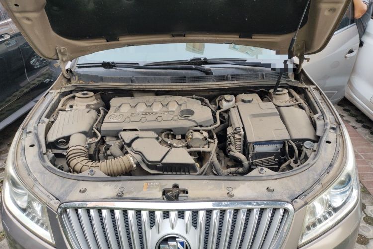 Used Buick LaCrosse 2012 2.4L SIDI Haoya Edition Engine Bay